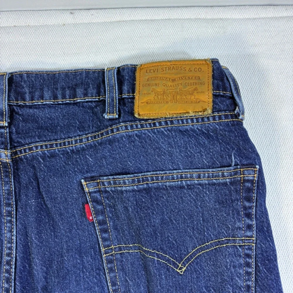 Levis Premium 505 Regular Fit Blue Jeans Mens 40x30 Dark Wash Straight Leg Denim